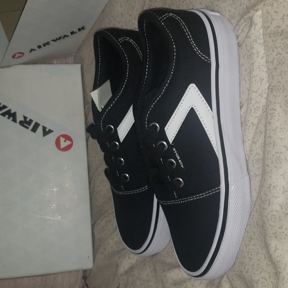 Airwalk Rieder Pro low top sneakers Sz. 1.5 - Picture 3 of 6